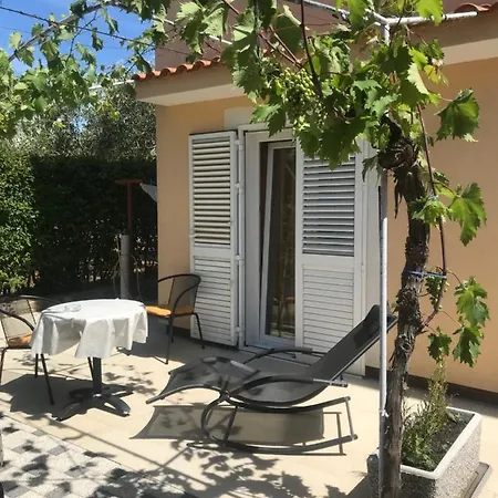 Maria Apartment *