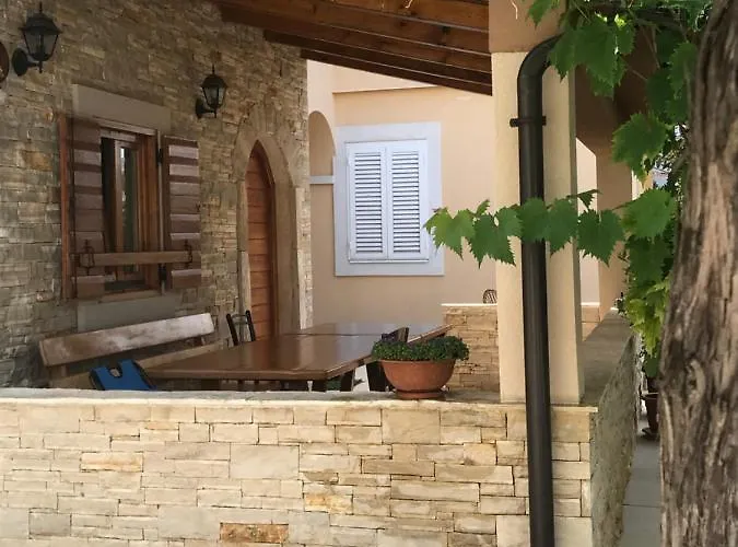 Maria アパート ザダル